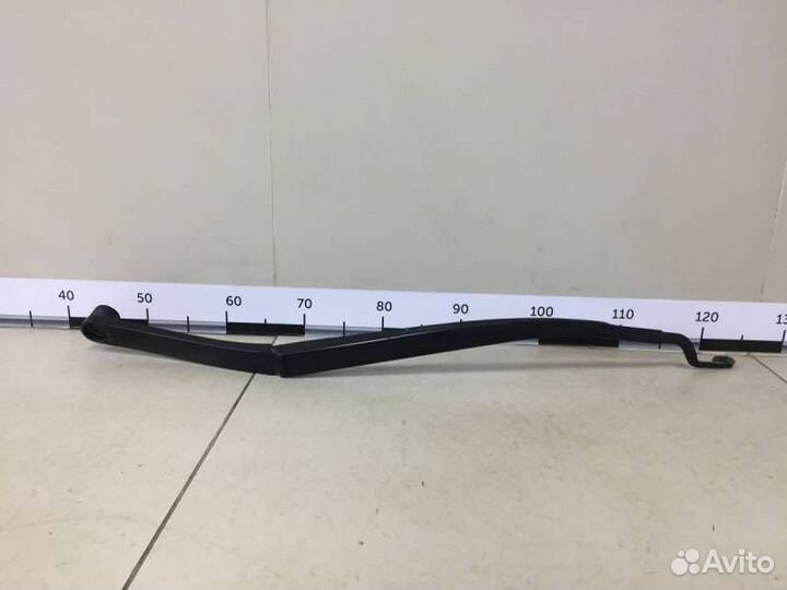 Поводок стеклоочистителя передний правый Hyundai i