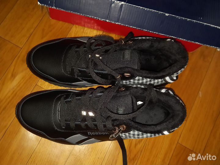 Кроссовки Reebok новые