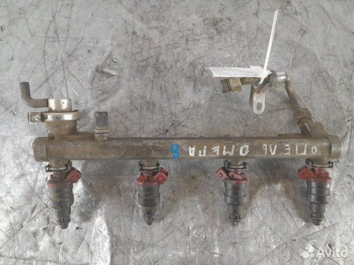 Рампа топливная Opel Omega B 1994-2003