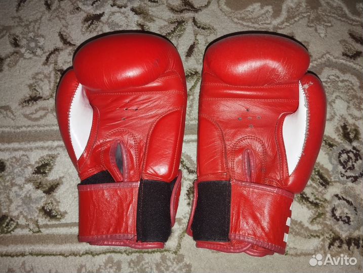 Боксерские перчатки 14 oz adidas