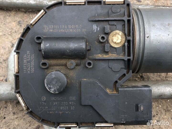 Трапеция дворников на Фольксваген пассат Б6