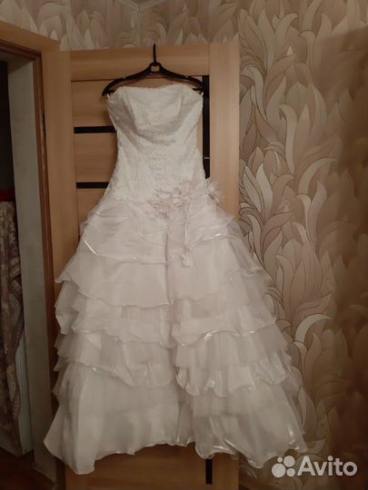 Платье свадебное
