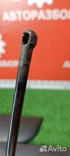 Амортизатор крышки багажника Toyota RAV4 40