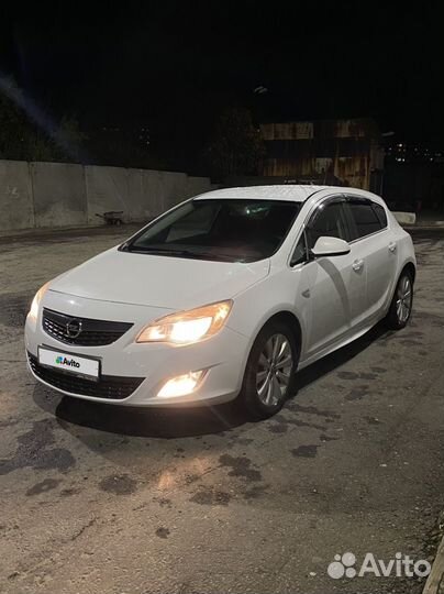 Opel Astra 1.6 AT, 2012, 165 600 км