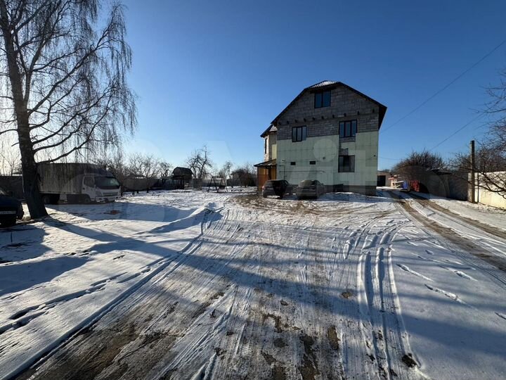 Дом 266,2 м² на участке 11,8 сот.