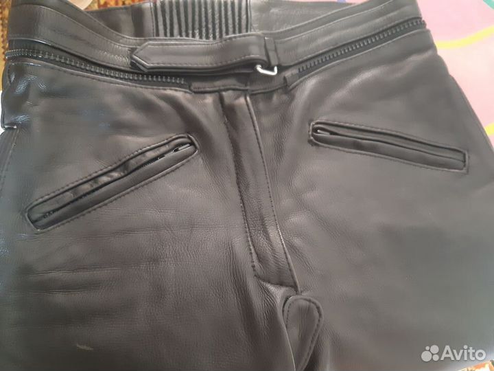 Мотоциклетные кожаные брюки Akito (Великобритания)