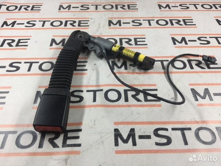 Замок ремня безопасности передний правый Bmw X5