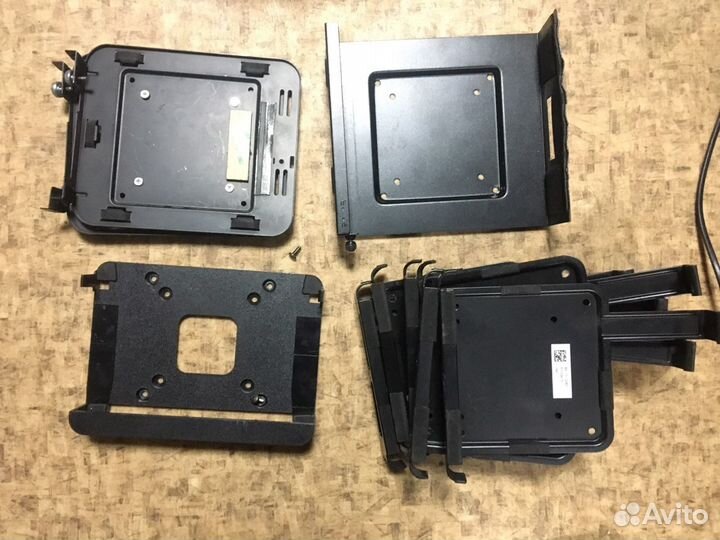 Кронштеин для неттопа