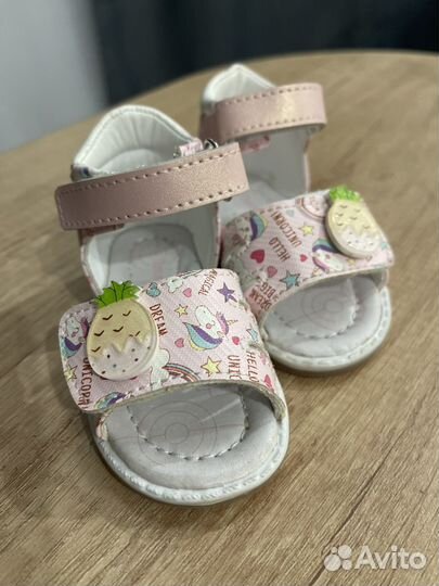 Сандалии для девочки 18 размер