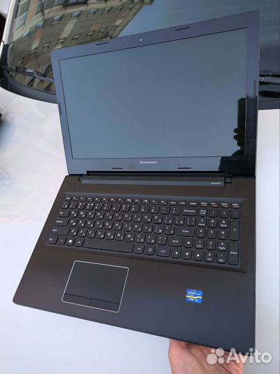 Ноутбук Lenovo Core i5/8Gb/2видеокарты/Отл сост