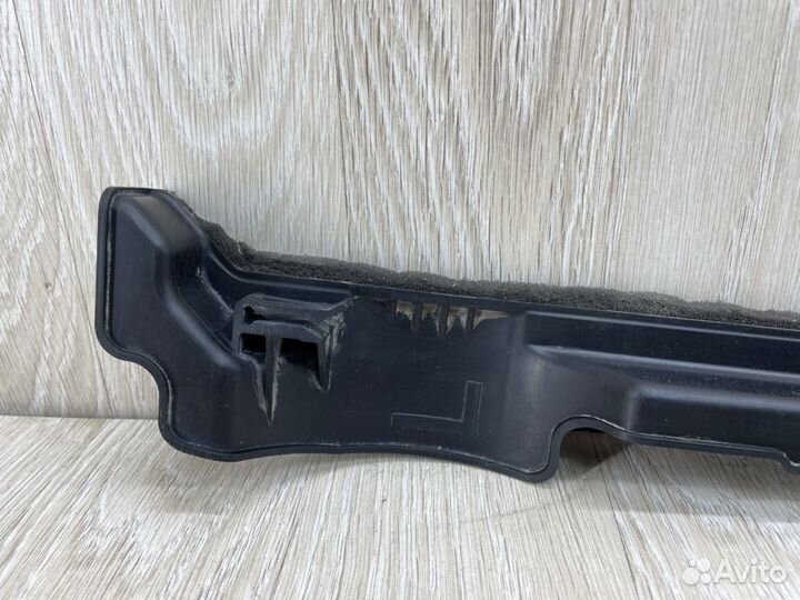 Дефлектор радиатора левый Hyundai Ix35