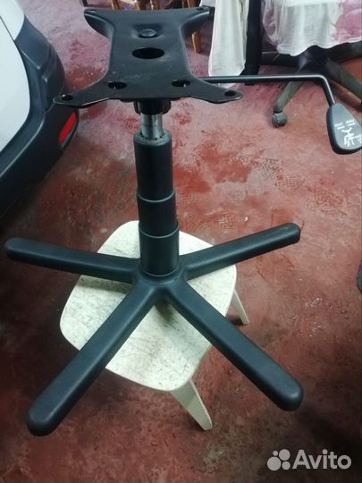 Газлифт для офисного кресла