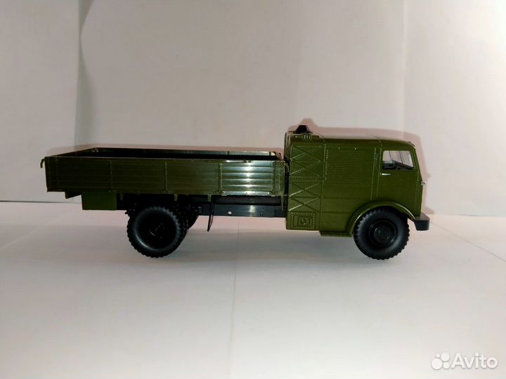 Модель 1/43 нами-012