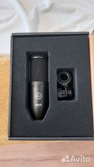 Студийный микрофон akg p120