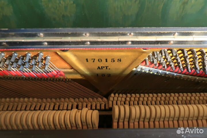 Пианино Красный Октябрь