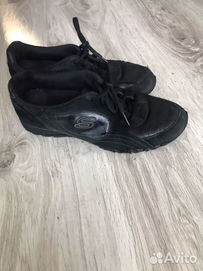 Кроссовки skechers 39