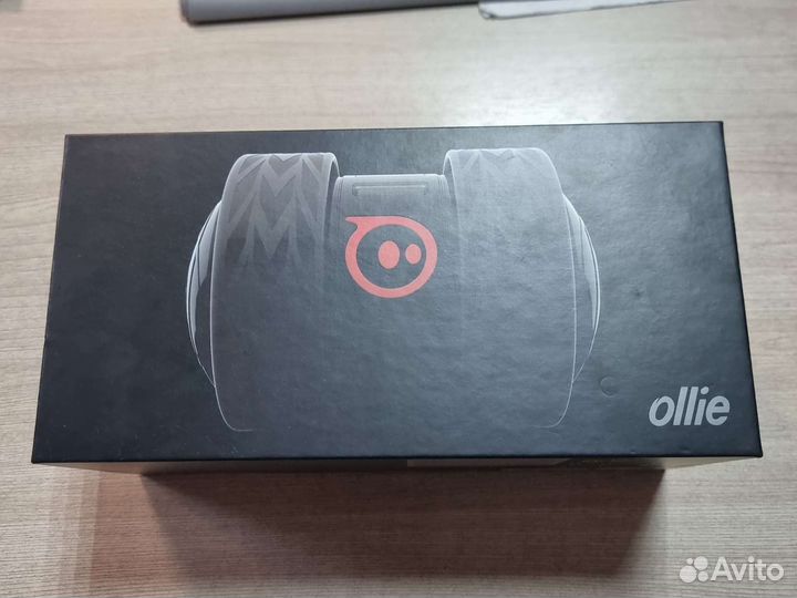 Игрушка робот олли