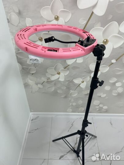 Кольцевая лампа со штативом