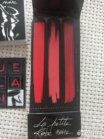 Guerlain Блокнот, пилки для ногтей, наклейки