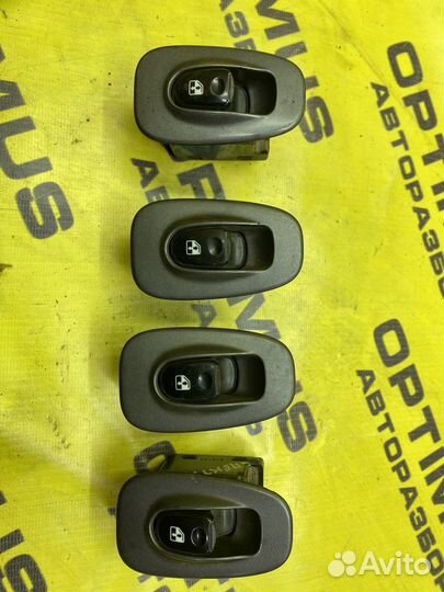 Кнопка стеклоподъемника Kia Spectra