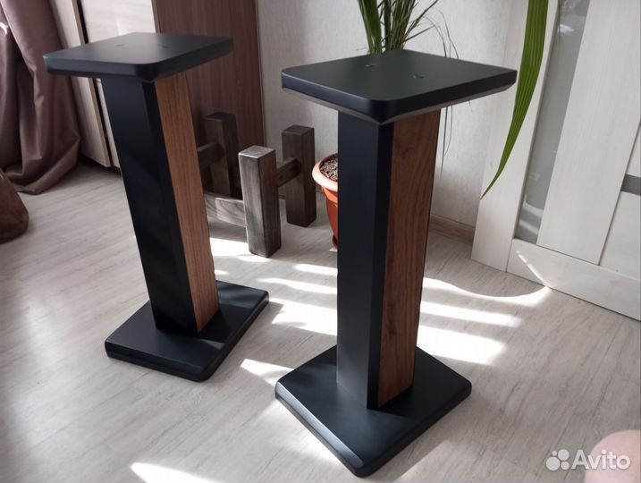 Подставки под акустику