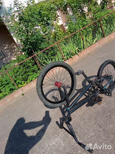 Продаю BMX custom на раме fly всё