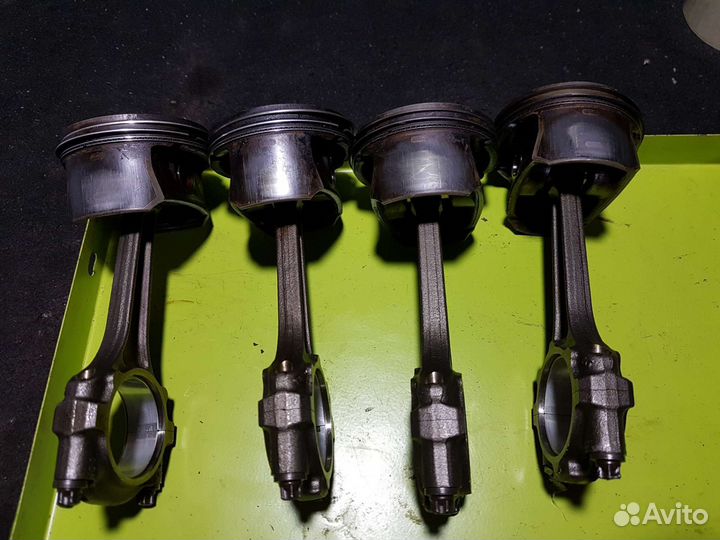 Поршень шатун Opel Astra H 1.6