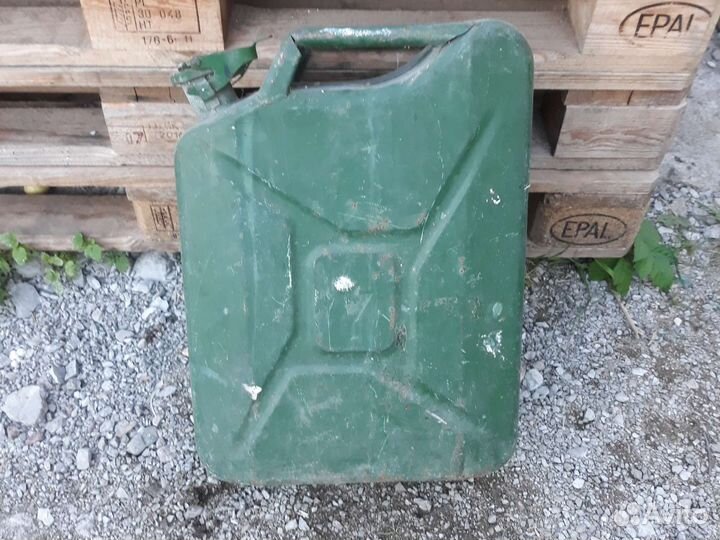 Канистра 20литров бу