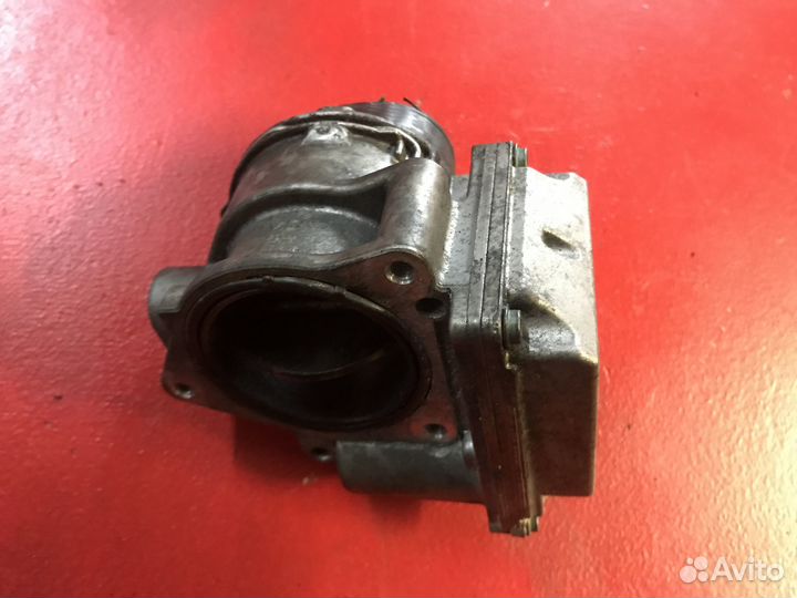 Дроссельная заслонка Audi A6 C5 2.5TD AKE BDG