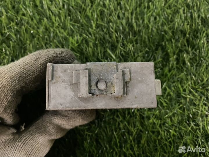 Блок управления Toyota Corolla E120 E130