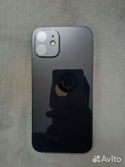 iPhone 12, 64 ГБ