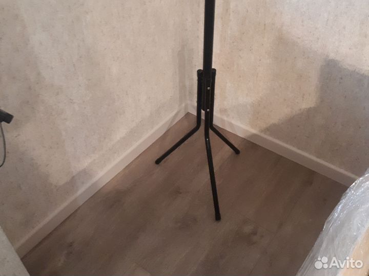 Вешалка напольная