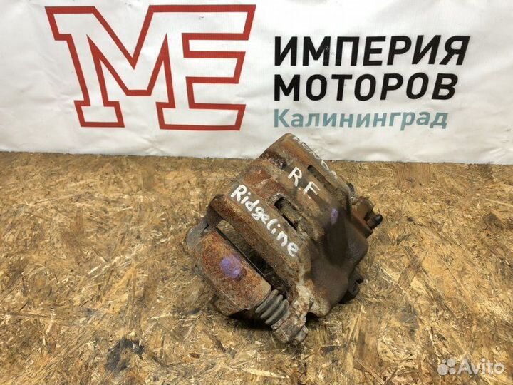 Суппорт передний правый Honda Ridgeline J35A9 2006