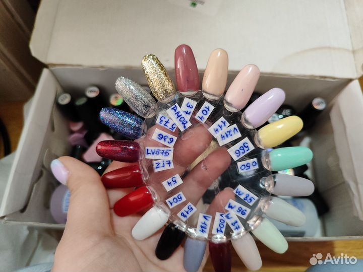 Коробка с гель лаками