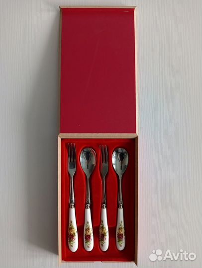 Эксклюзивный сувенирный набор столовых приборов LG