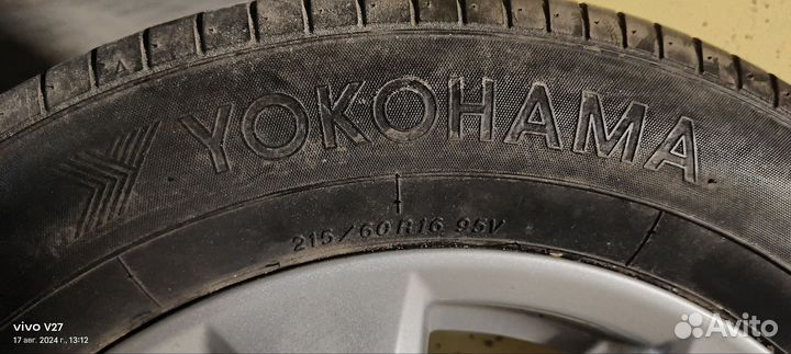 Запасное колесо на toyota camry r 16