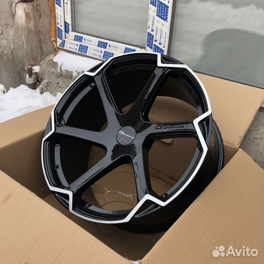 Диски Giovanna Dalar R22 на Lexus RX Infiniti QX70