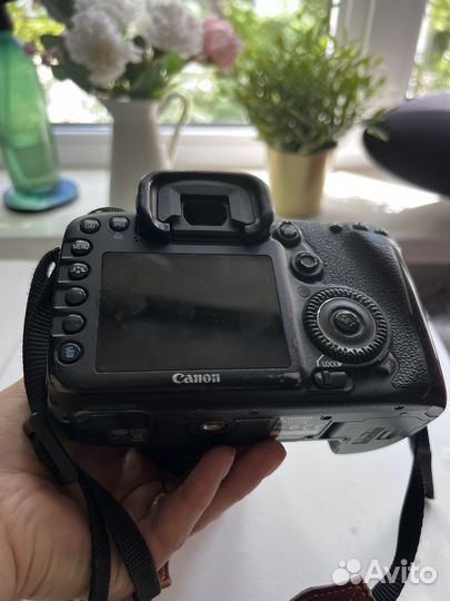 Зеркальный фотоаппарат canon 7D