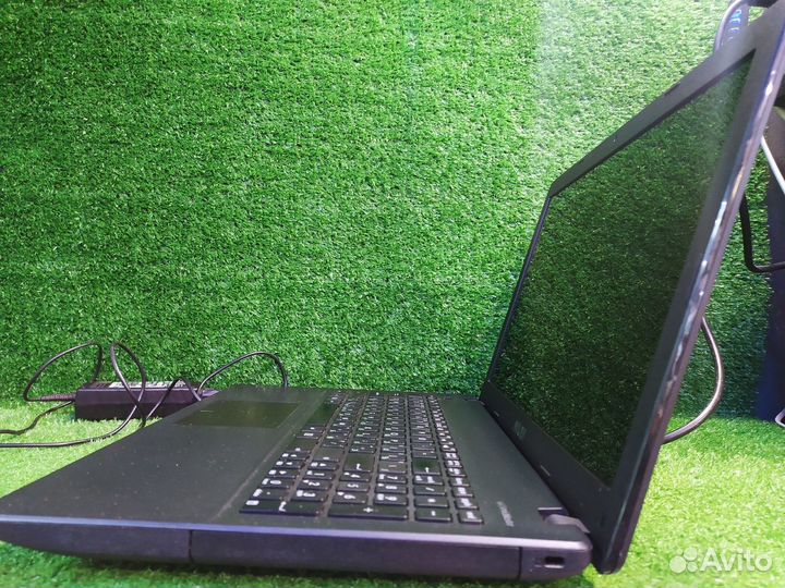 Ноутбук asus X551M