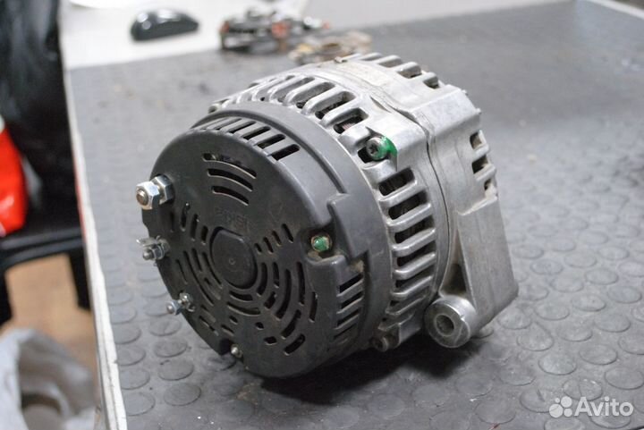 Генератор John Deere Farm б/у 120А