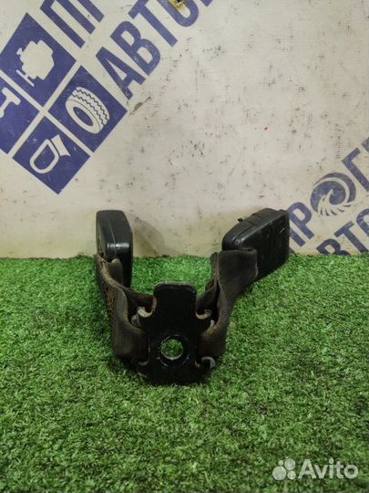 Ответная часть ремня безопасности задняя правая