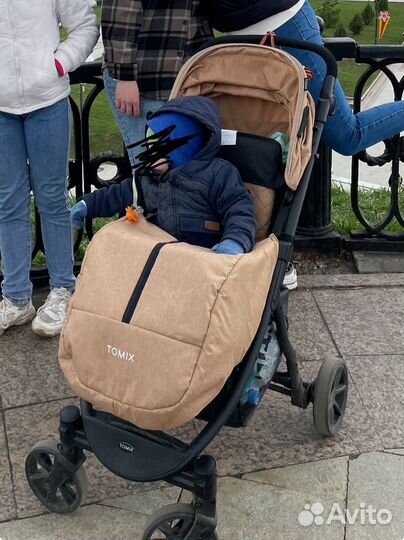 Прогулочная коляска tomix