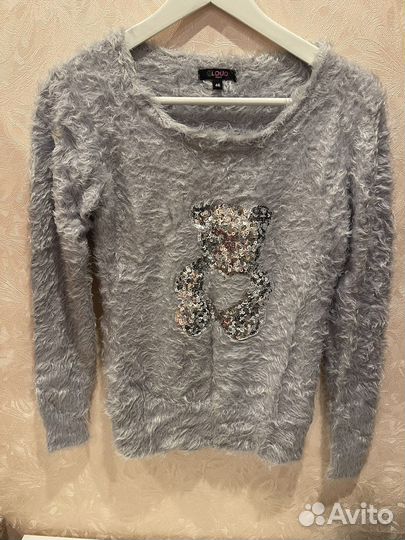 Свитер женский