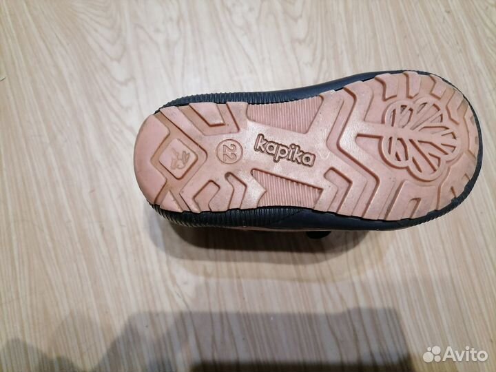 Обувь детская 22 размера отдам пакетом