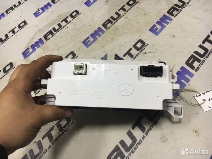 Блок управления отопителем Мазда сх-7