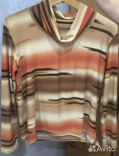 Водолазка и кофточки женские