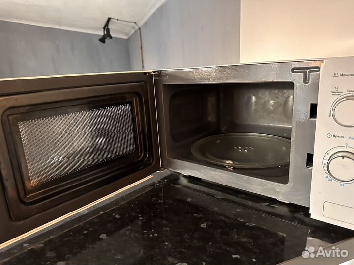 Микроволновая печь Midea