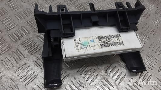 Монитор renault megane 2 (4BE05JA01)