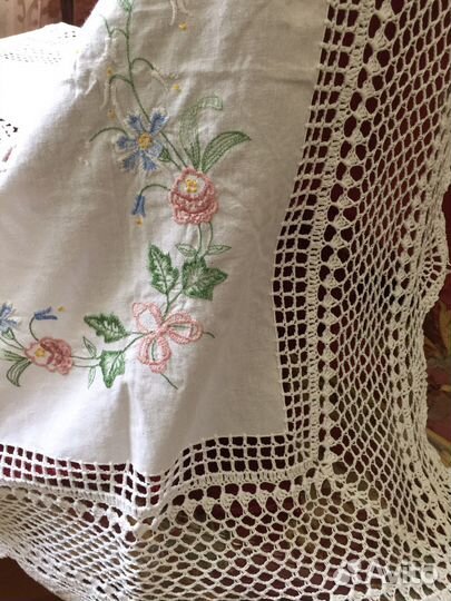 Скатерть вышитая старинная