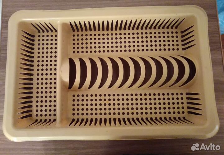 Сушилка для посуды с поддоном